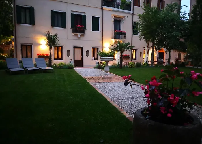 Cinqueteste Luxury Home